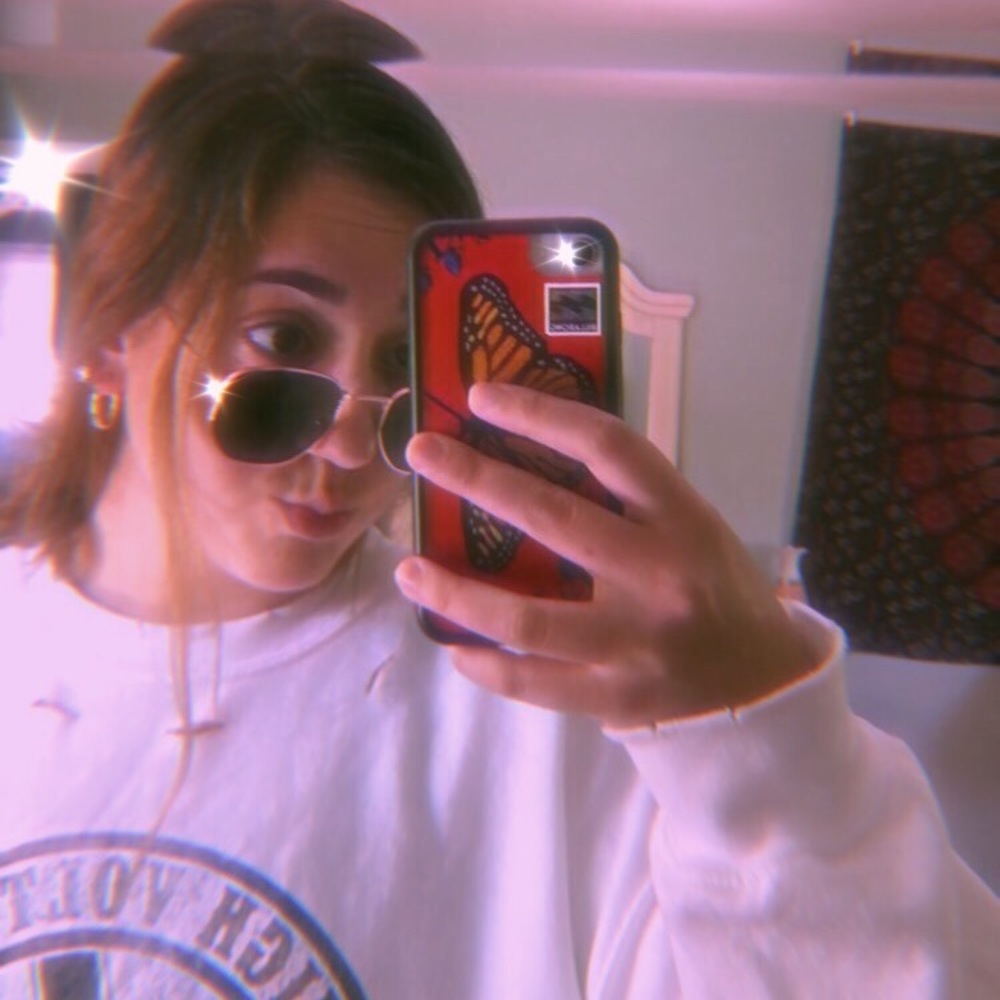 Meet your Posher, Ashley